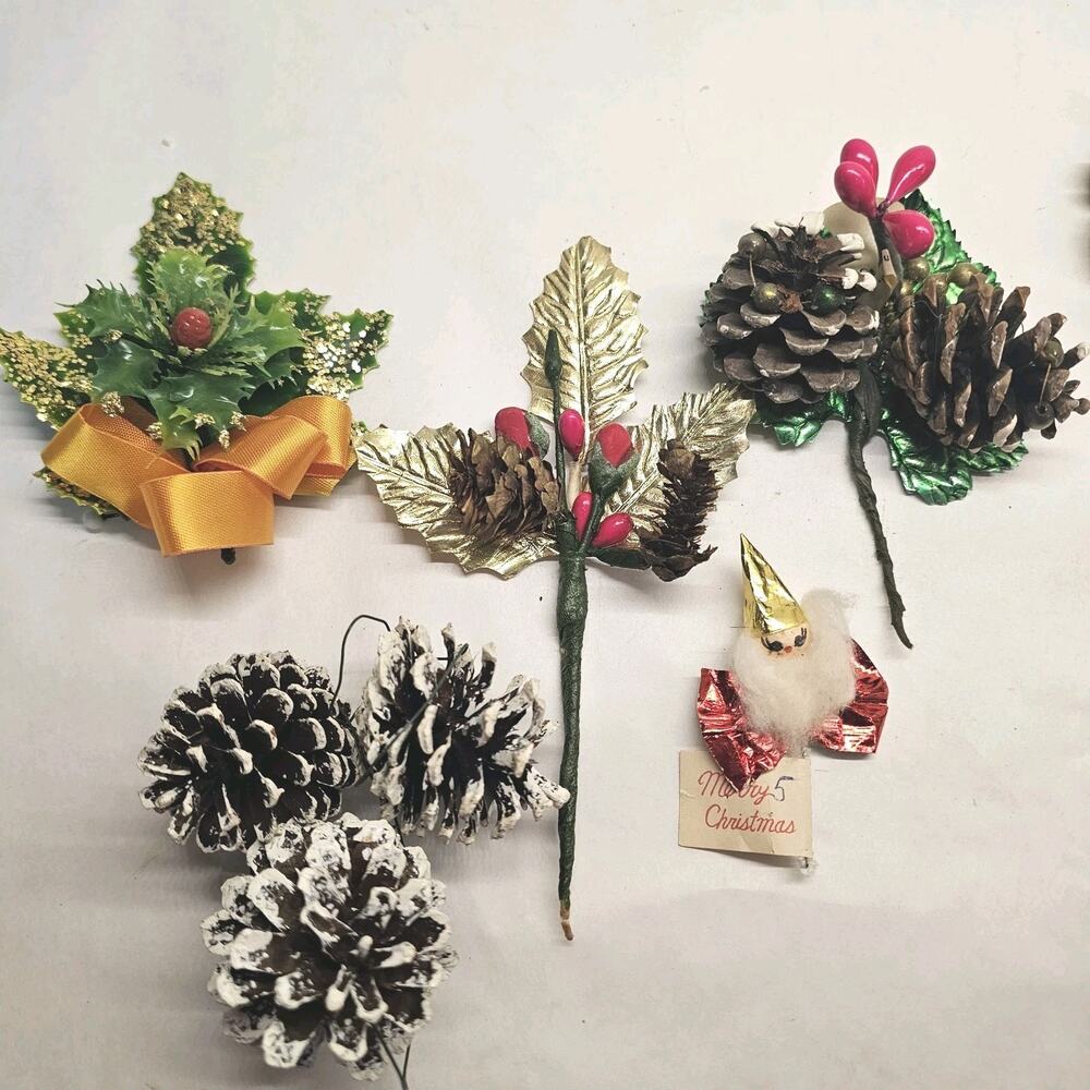 Kitschy 50s Spun Cotton Santa Christmas Corsages Vintage Holly Pinecones